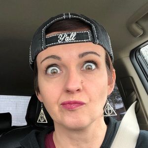 Meet your Posher, Becky